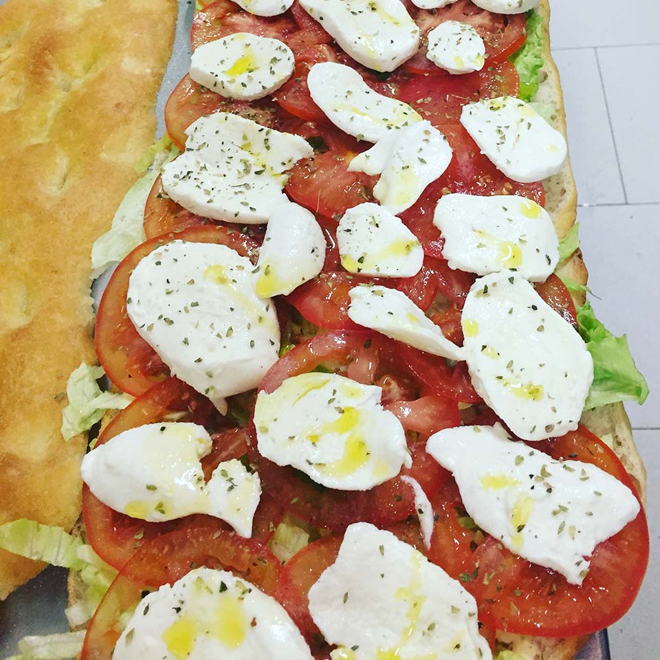 Pasticceria Fioravanti catering schiacciata caprese